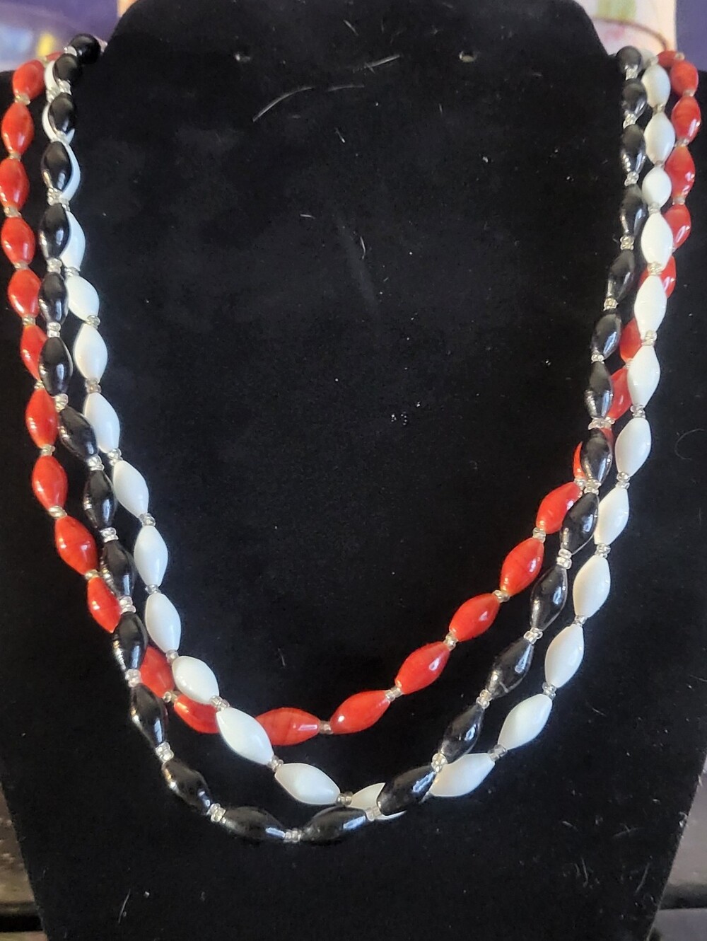 20" VTG India Glass Bead Necklaces Black, White, Red Swirl Slag Glass Rice Set